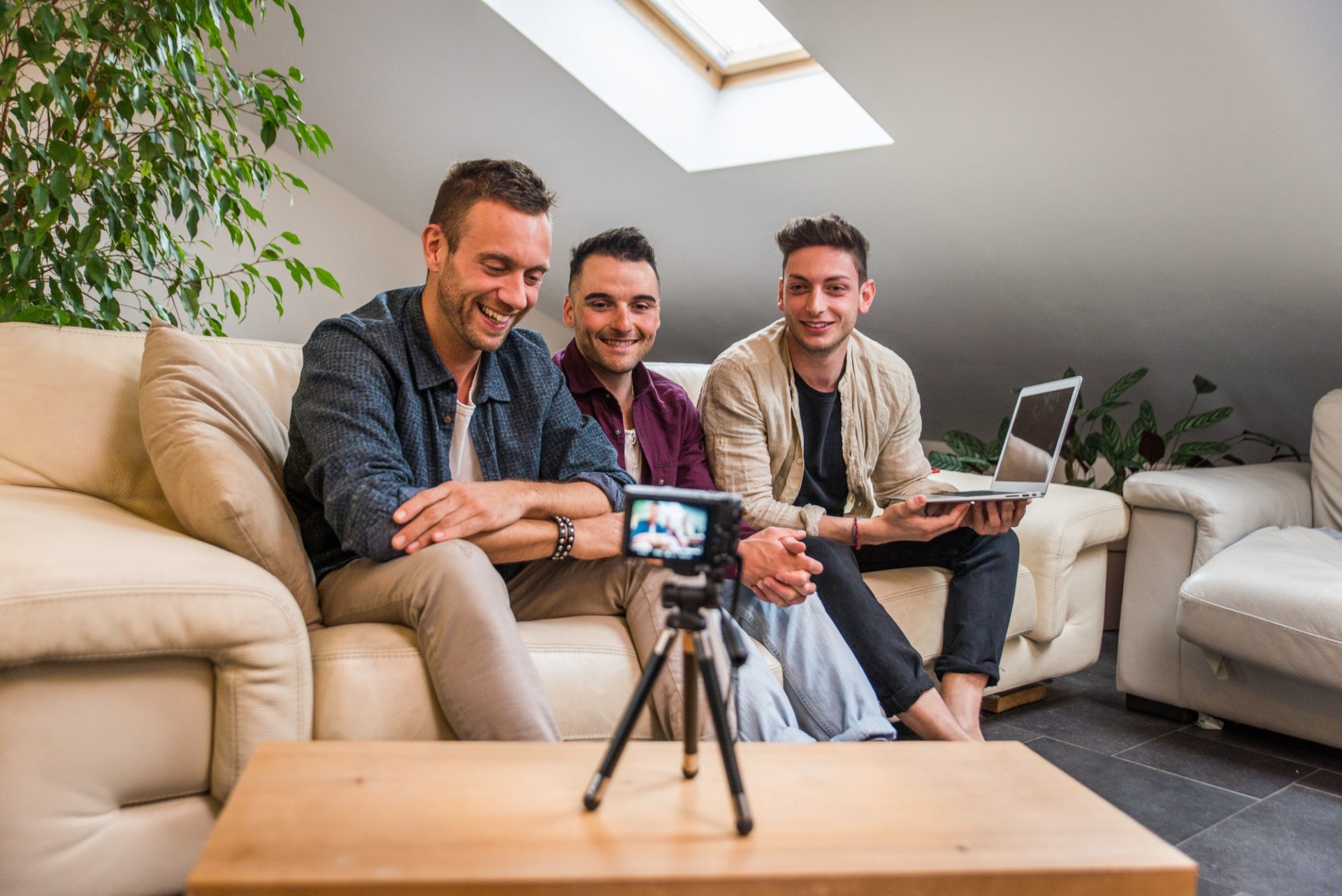 Influencers vlogging from home
