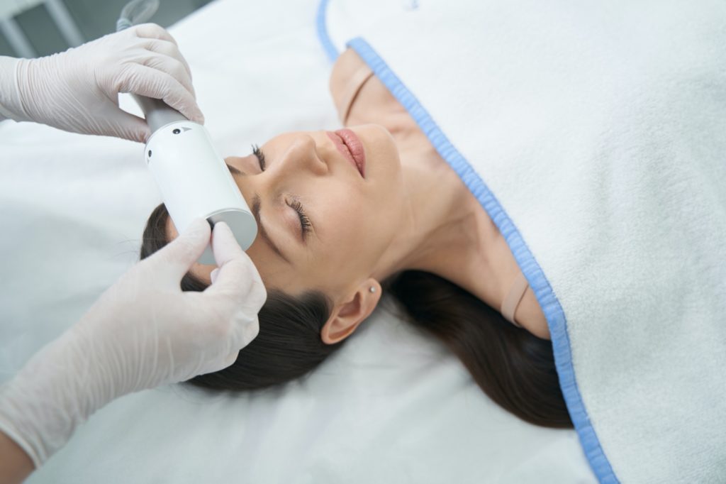 Rejuvenation of female forehead skin during endosphere therapy