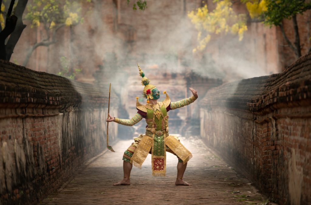 Khon, Is a classical Thai dance in a mask in the Ramayana literature,